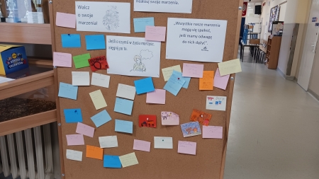 Tydzień Szczęścia w naszej szkole - Dzień Drugi: Siła Marzeń