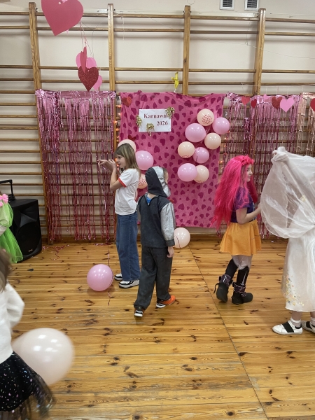 ? KARNAWAŁOWE SZALEŃSTWO W NASZEJ SZKOLE! ?